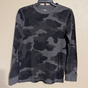 Urban Pipeline Boys M Gray Camouflage Long Sleeve Thermal Tee